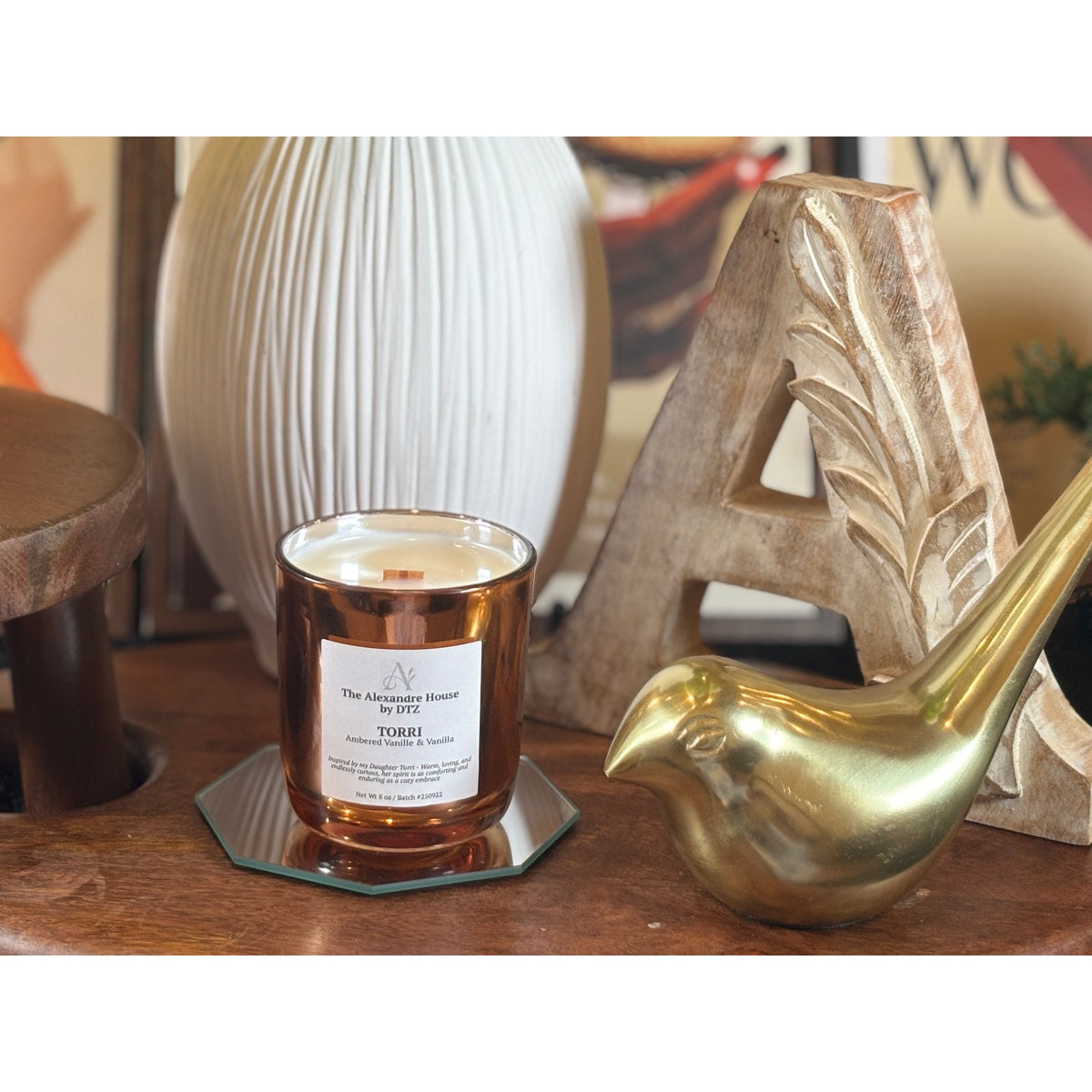TORRI | Ambered Vanille & Vanilla Signature Candle (8 oz)— A warm, comforting luxury candle with a crackling wood wick