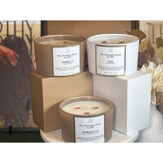 Coconut Sandalwood and Amber 18 oz Signature Candle - Luxe Box Included