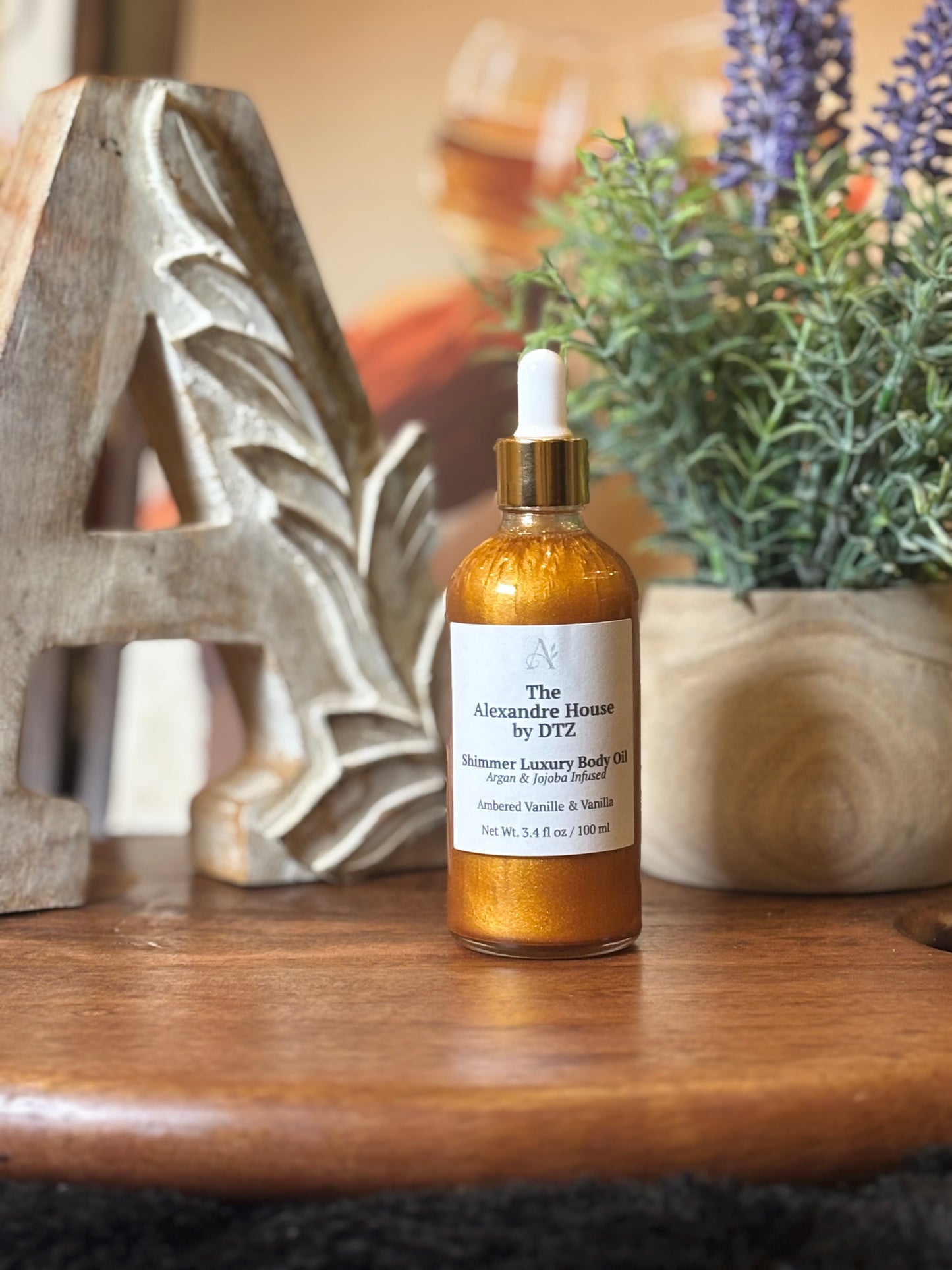 Torri |  Ambered Vanille & Vanilla Body Oil (3.4 oz) — Velvety luxury oil, shimmer or non-shimmer for a golden glow.