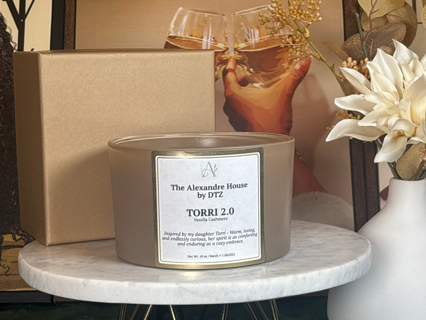 TORRI 2.0| Vanilla Cashmere 18 oz Signature Candle - Luxe Box Included
